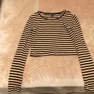 Stripped long sleeve crop top